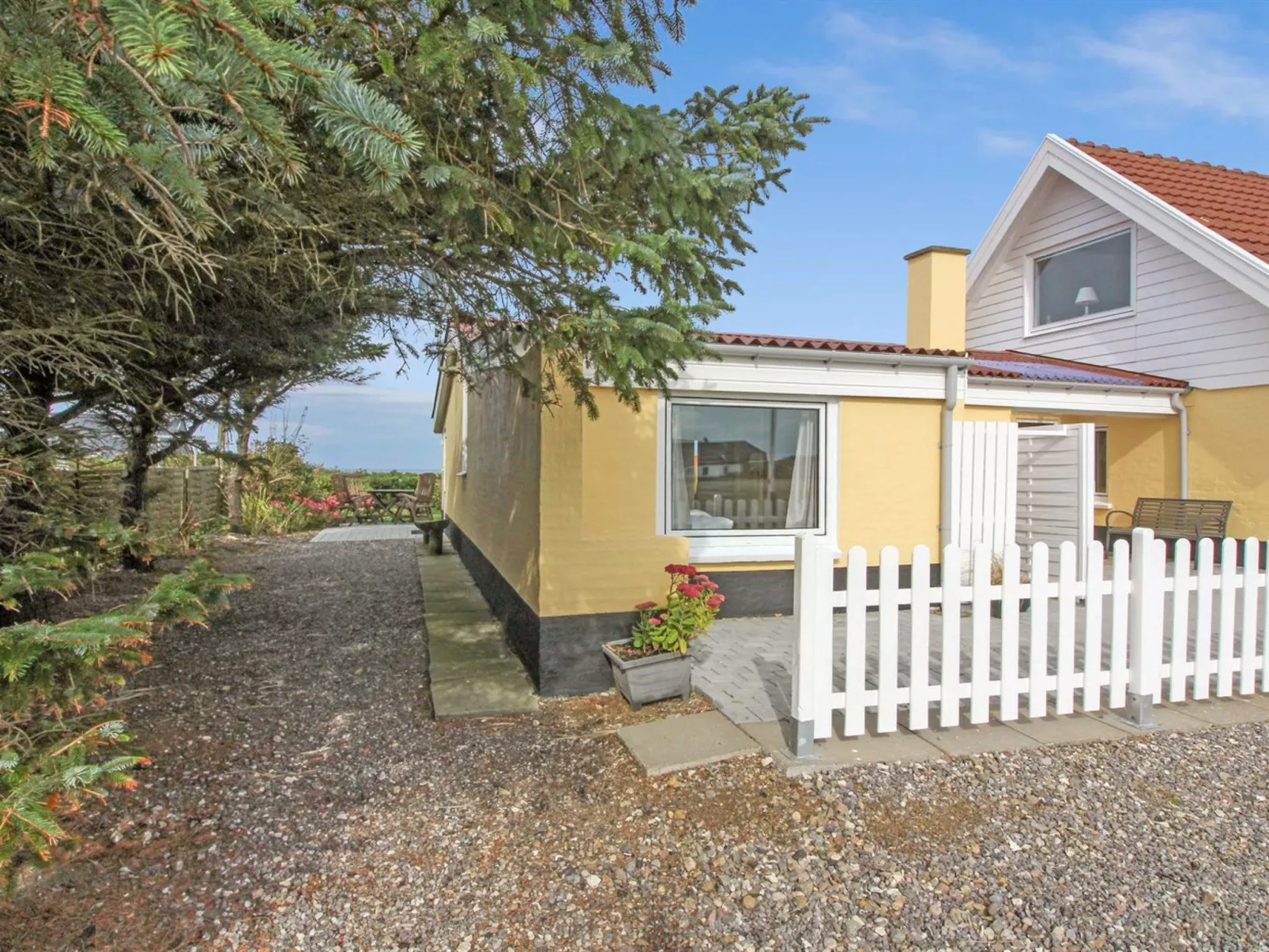 "Larentius" - 200m from the sea-Outside