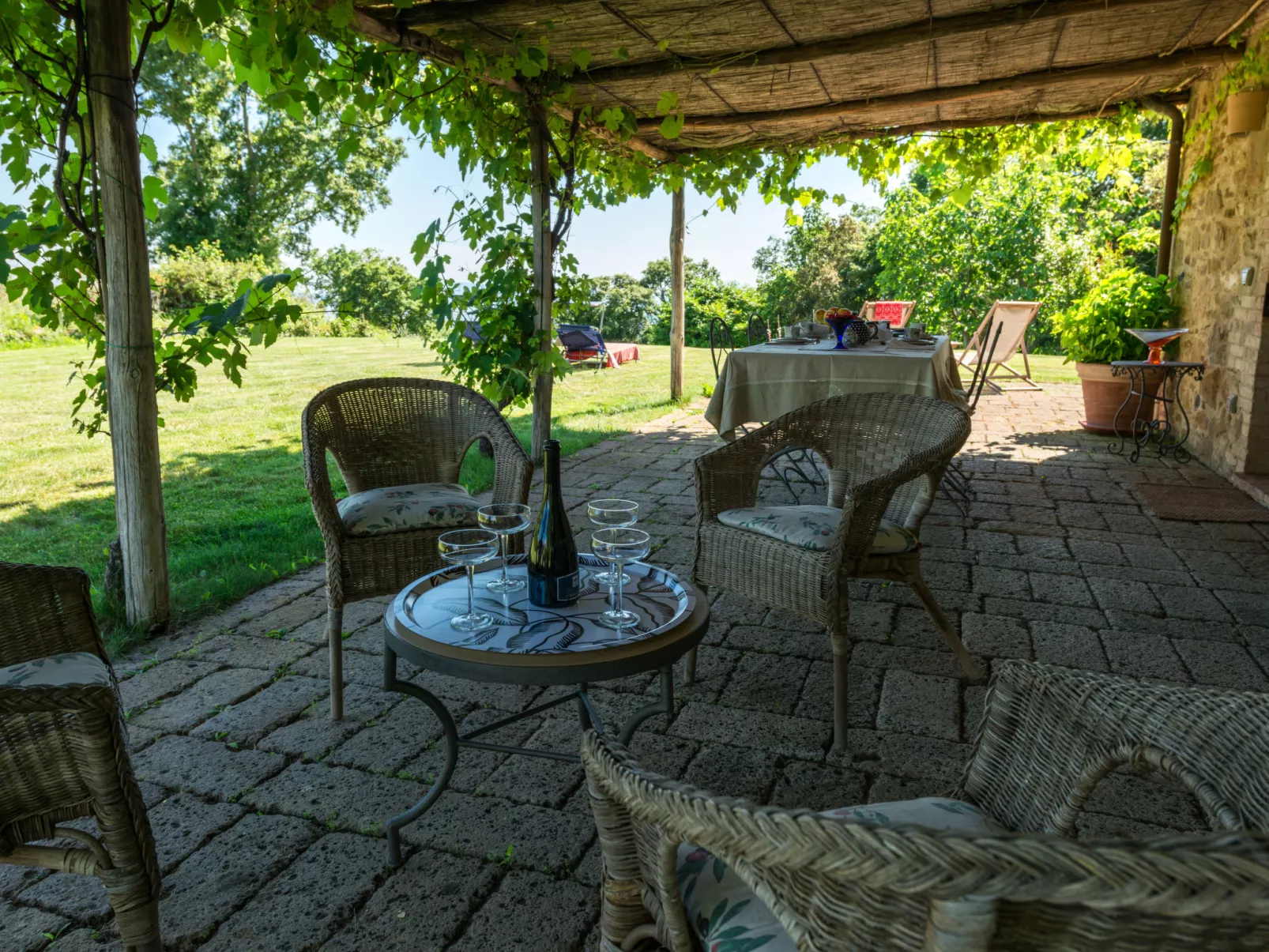 Ginestra-Draußen