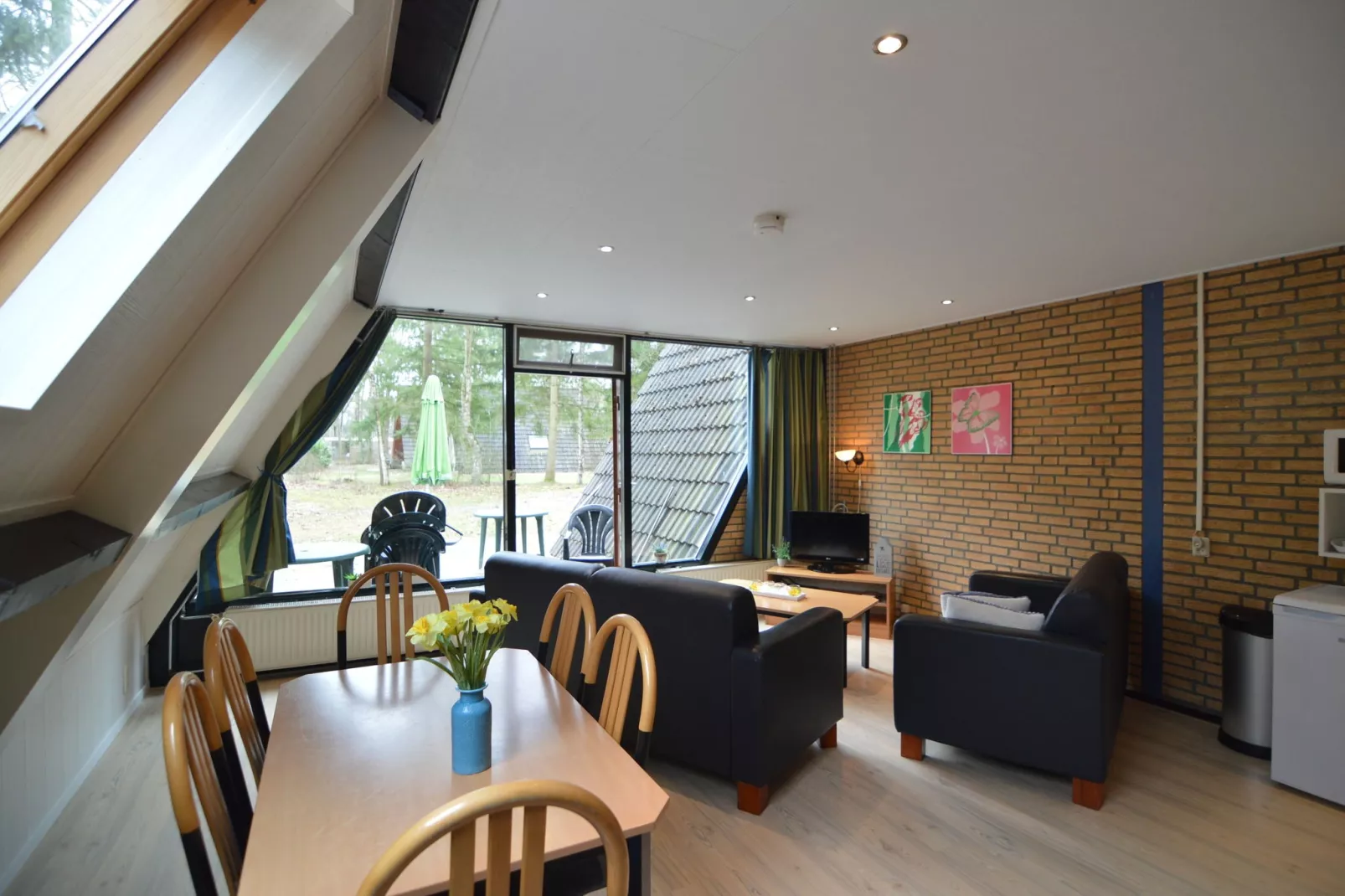 Bungalow 69-Dining room