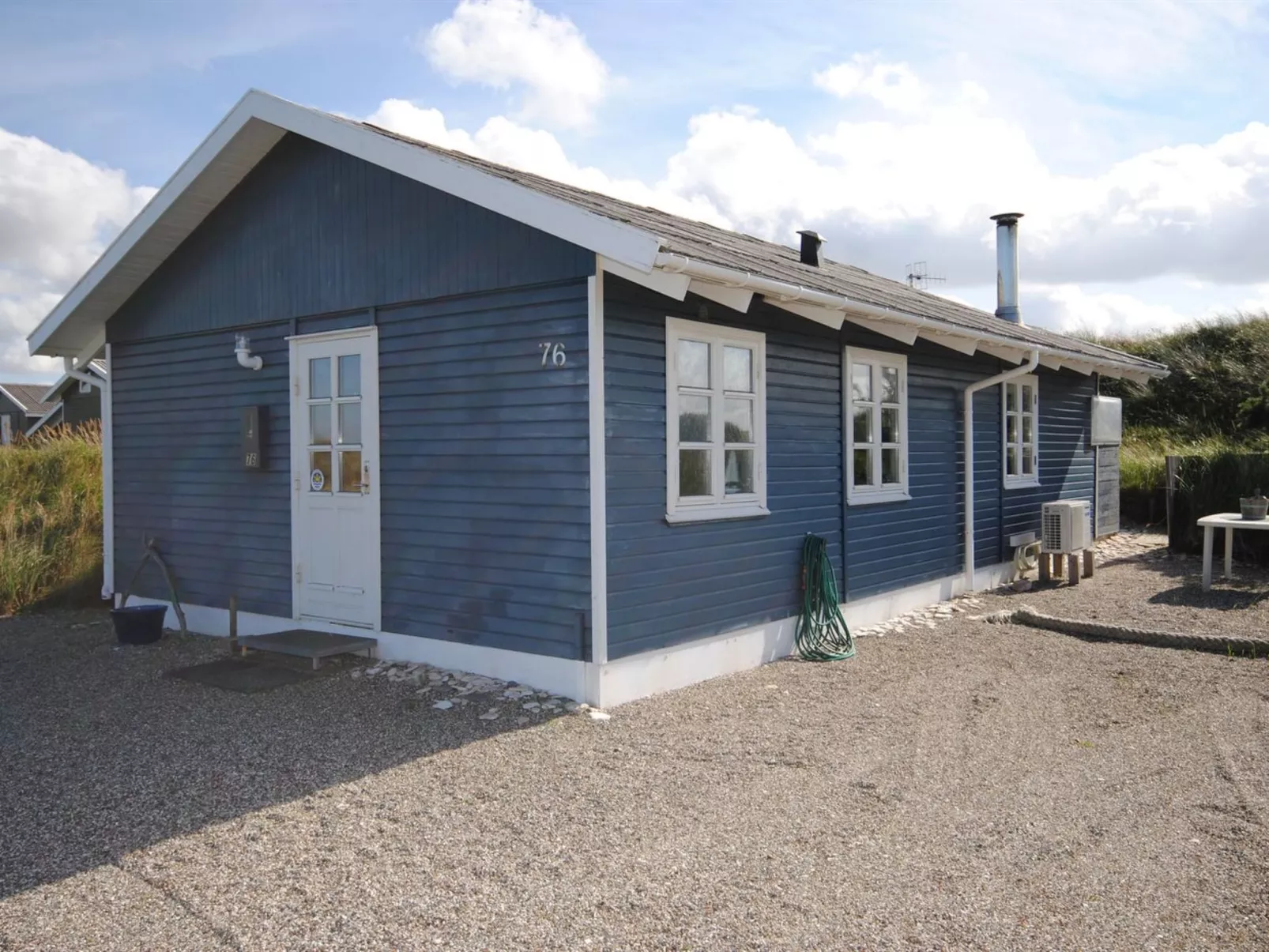 "Wulfhard" - 400m from the sea-Outside