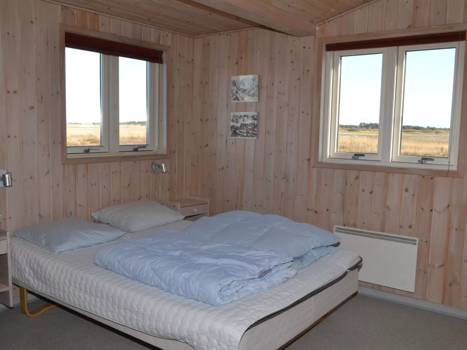 "Fiona" - 800m from the sea-Inside
