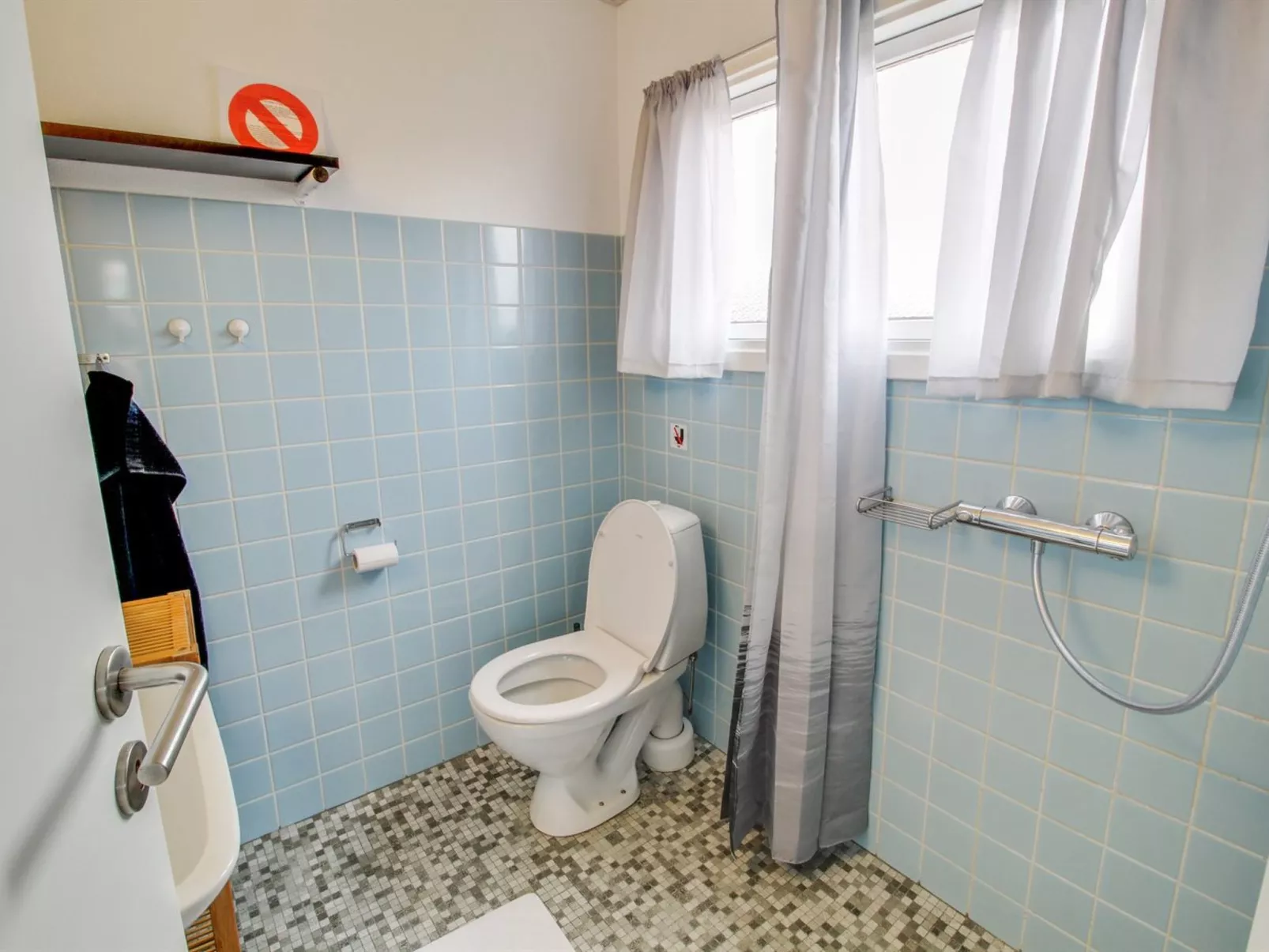 "Terhi" - 200m from the sea-Inside