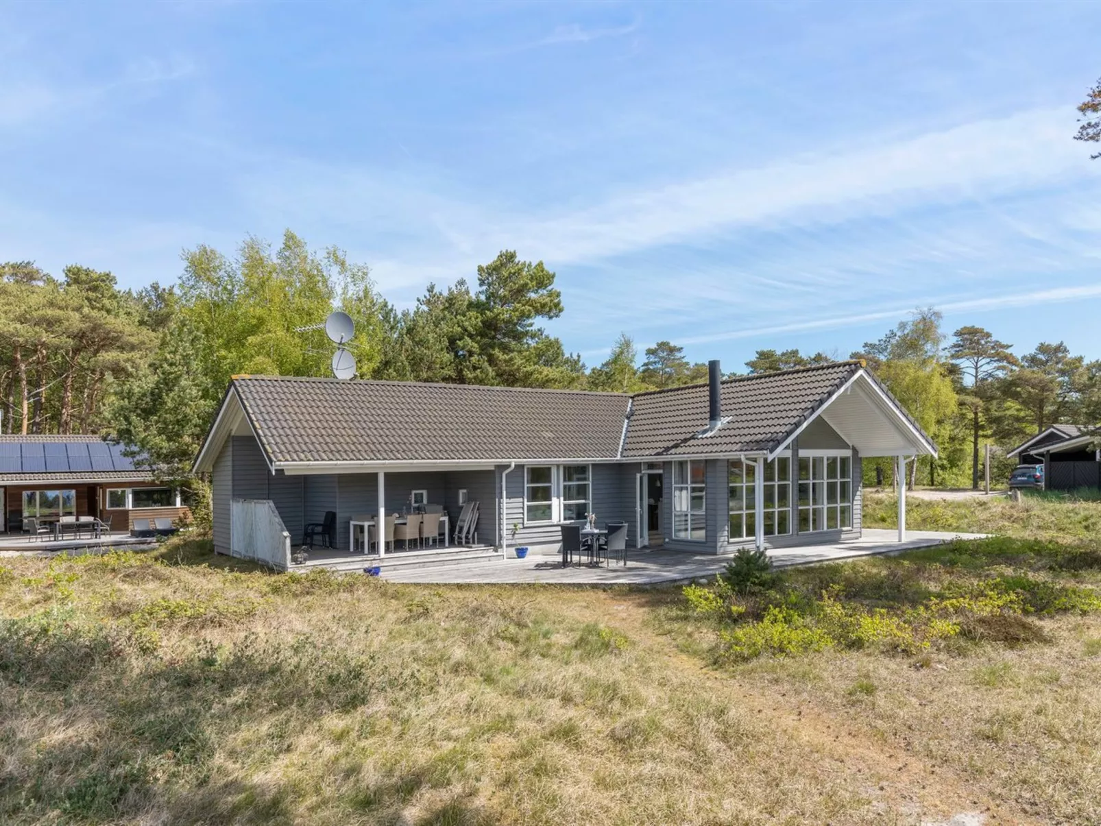 "Gyrid" - 150m from the sea-Outside