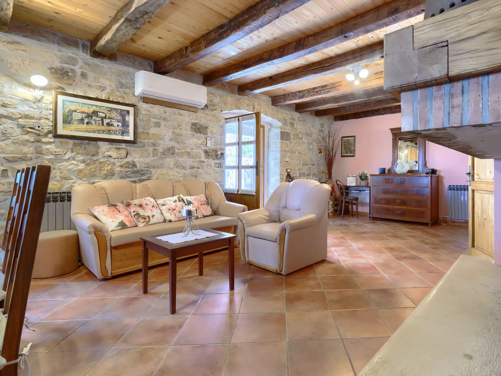 Villa Dina-Inside