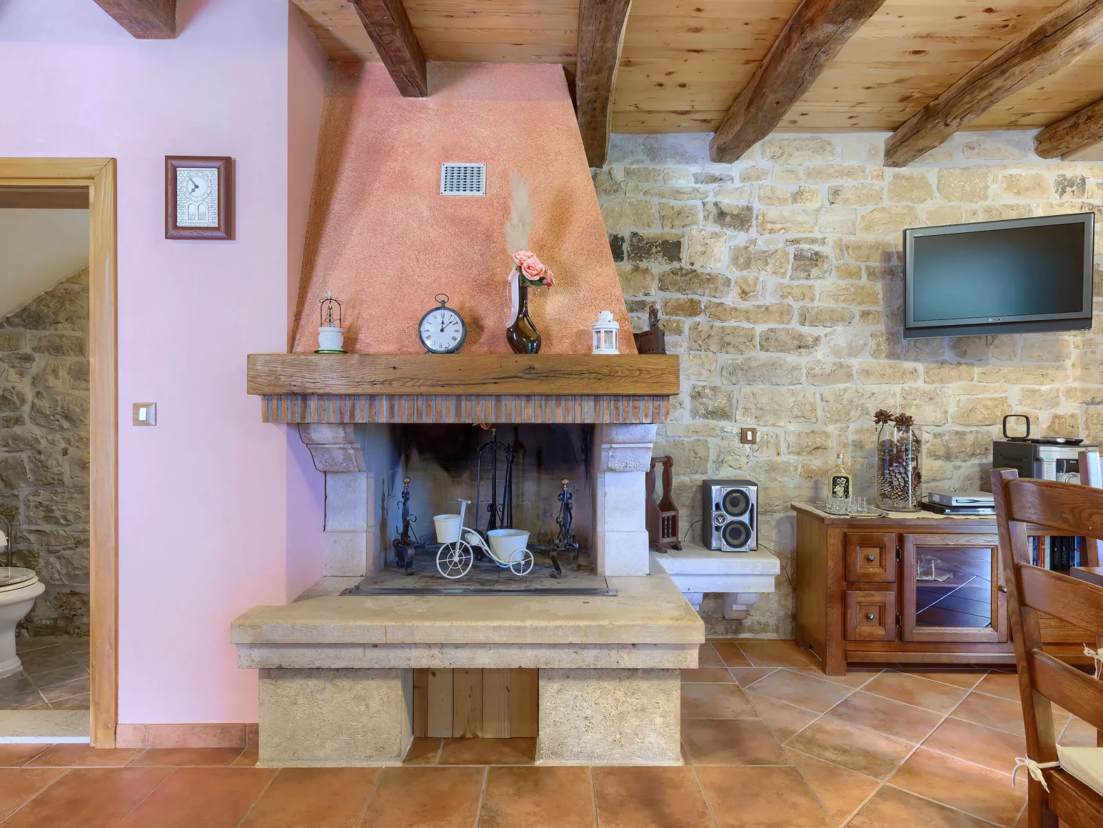 Villa Dina-Inside