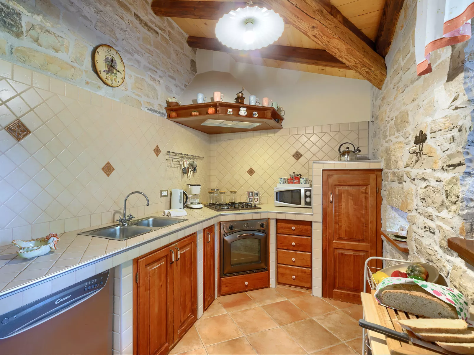 Villa Dina-Inside
