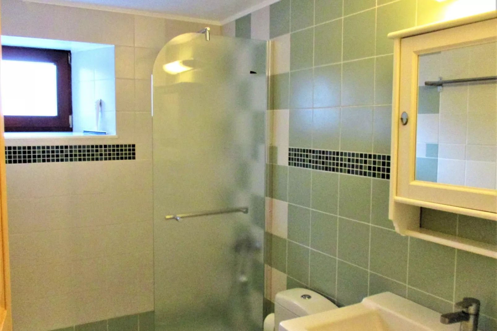 Arcadian Stone House-Salle de bain