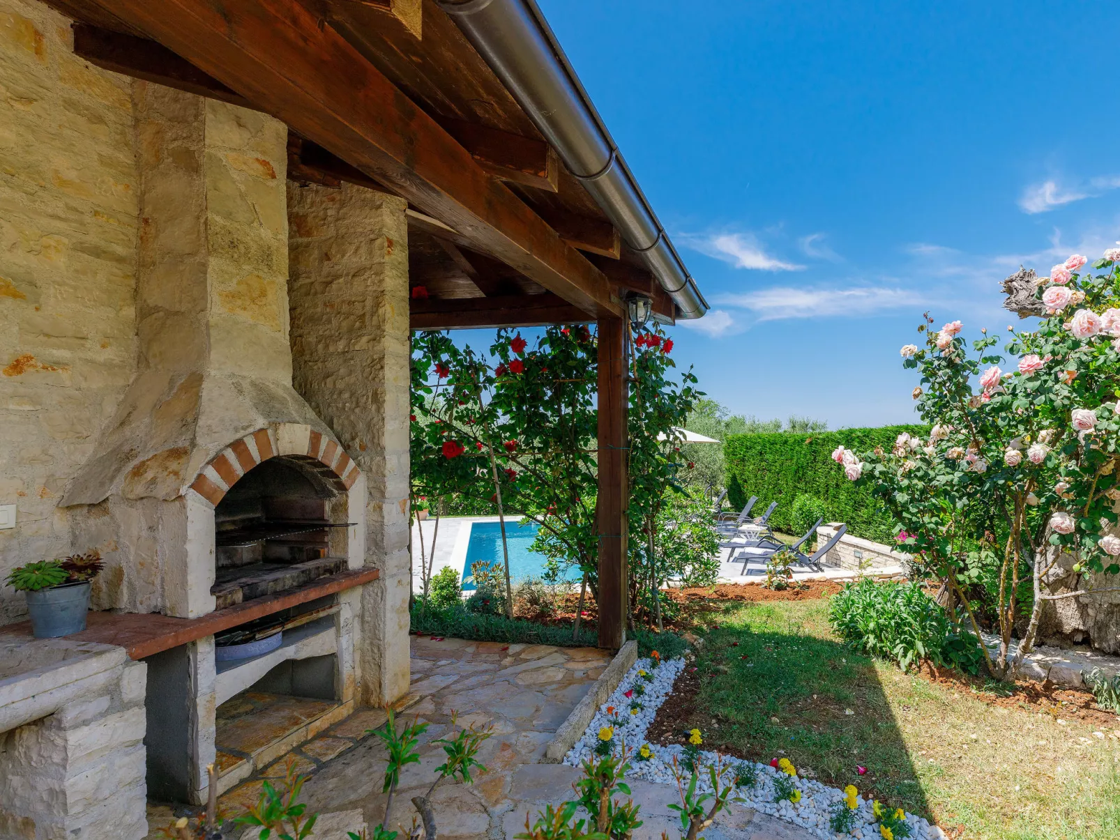 Villa Dina-Outside