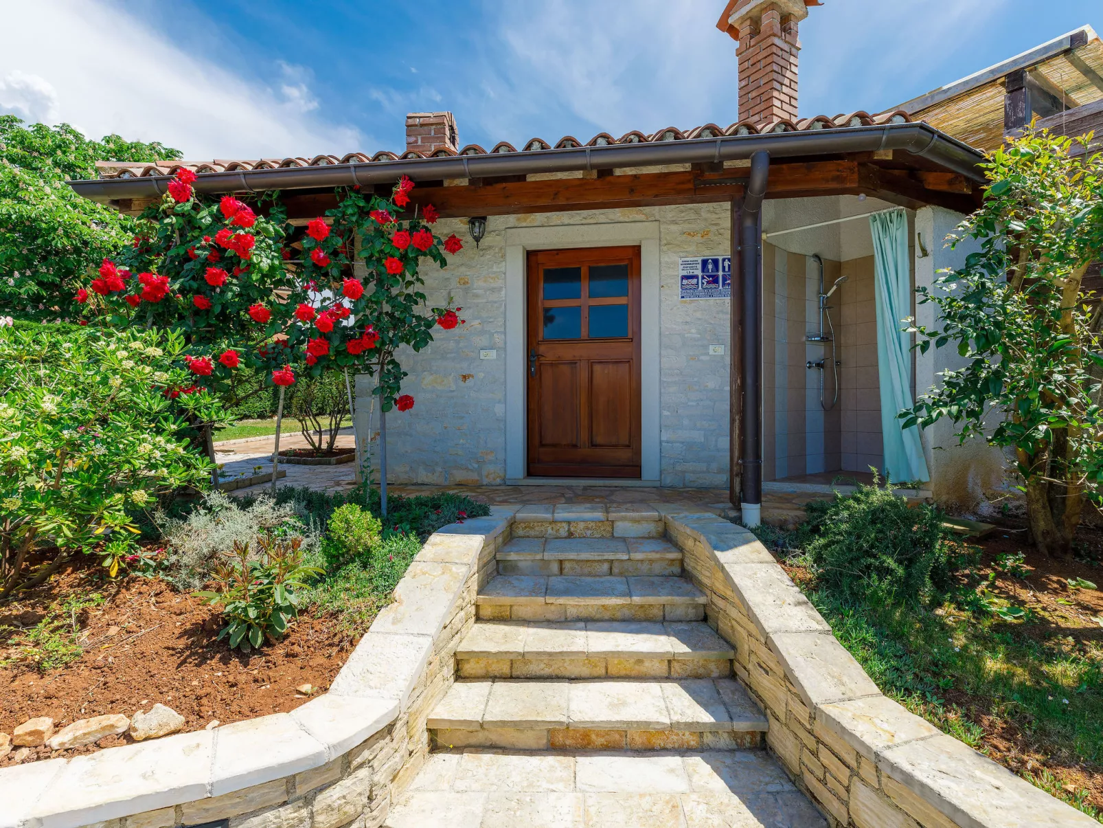 Villa Dina-Outside