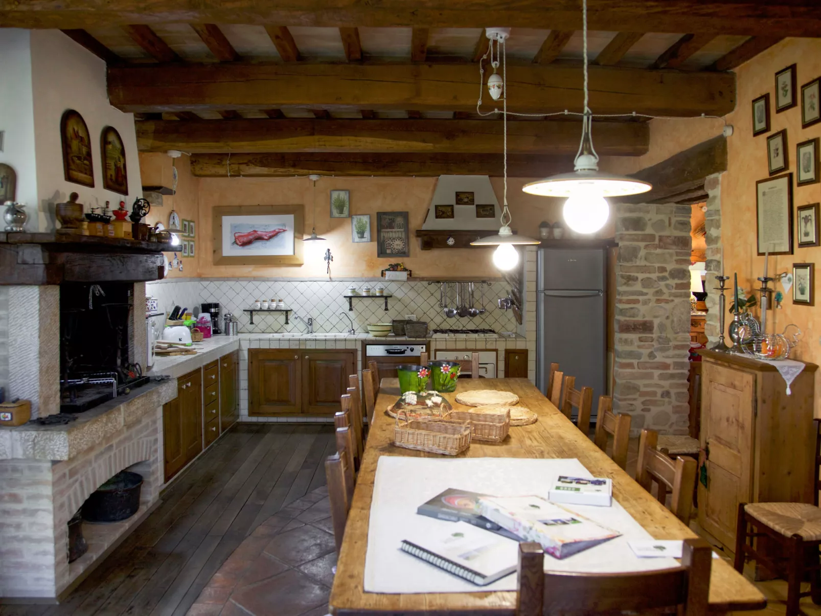 Roseto-Inside
