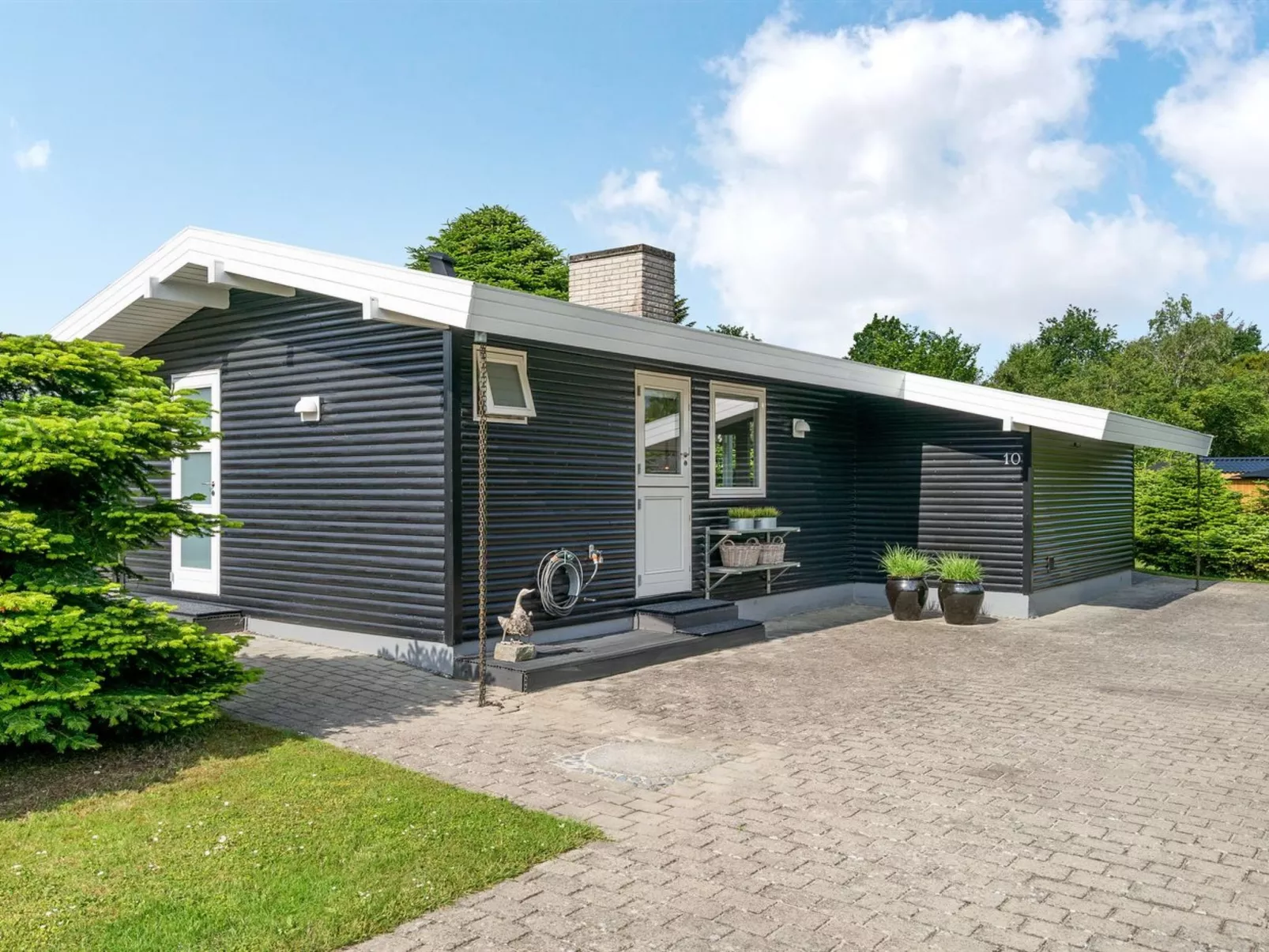 "Allaine" - 500m from the sea