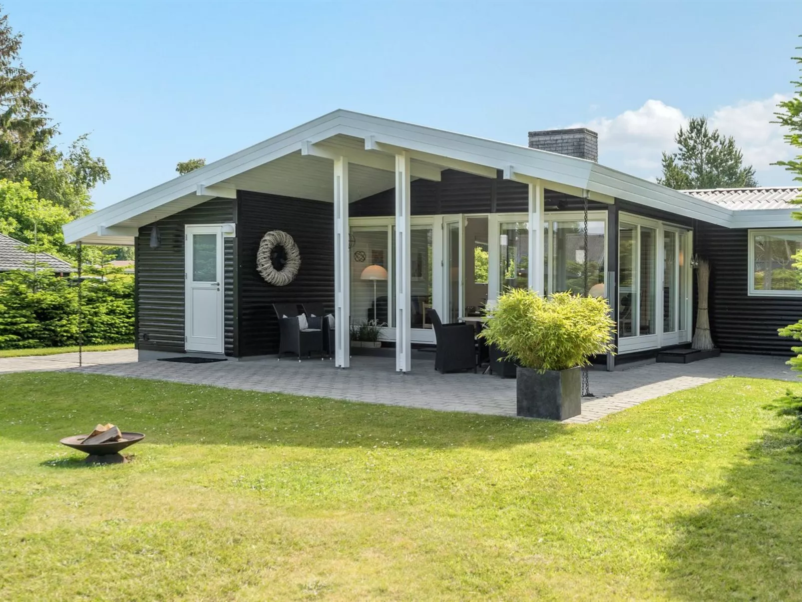 "Allaine" - 500m from the sea-Outside