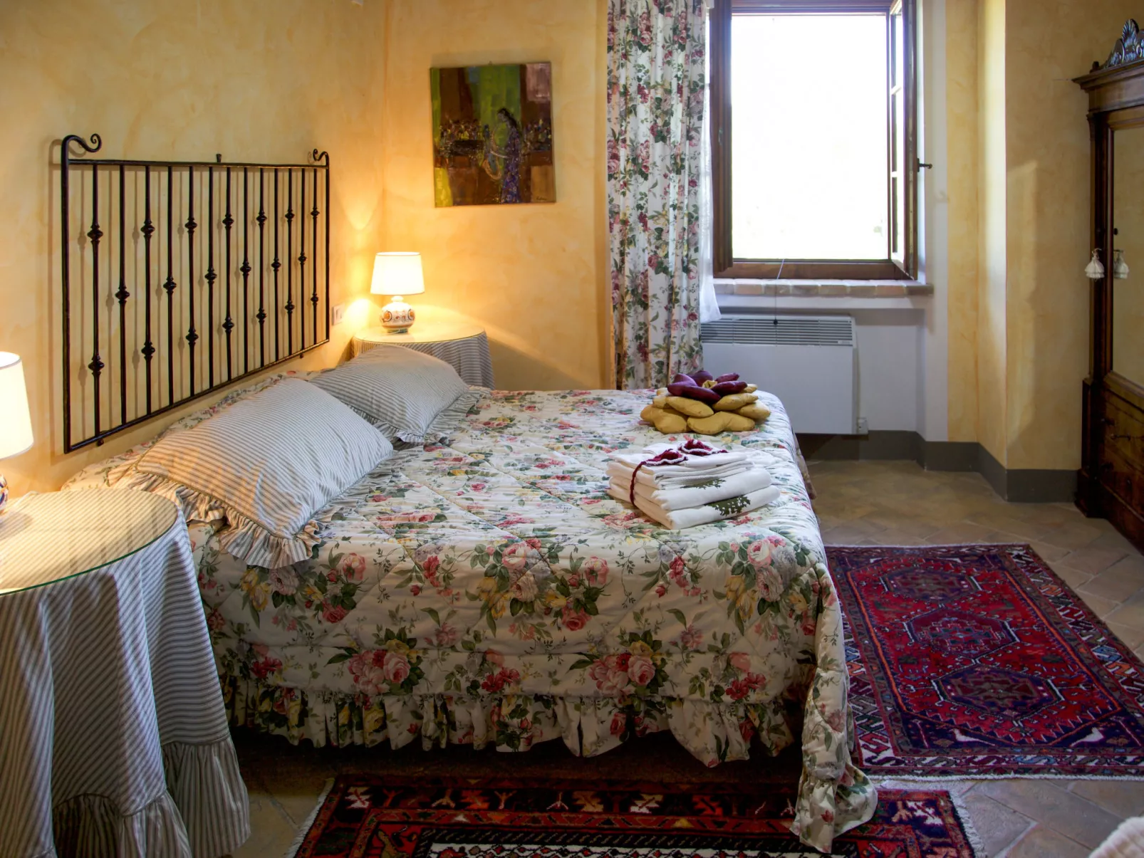 Roseto-Inside