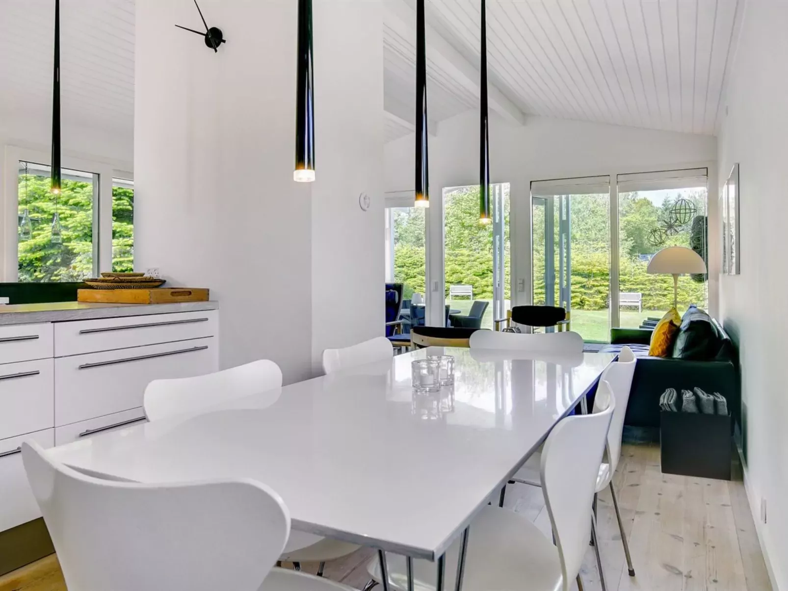 "Allaine" - 500m from the sea-Inside
