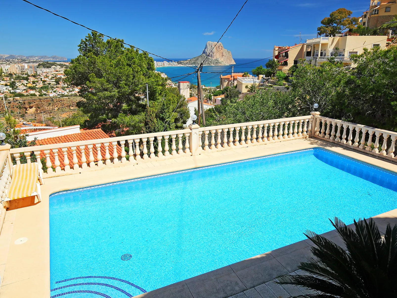 Vista Ifach-Outside