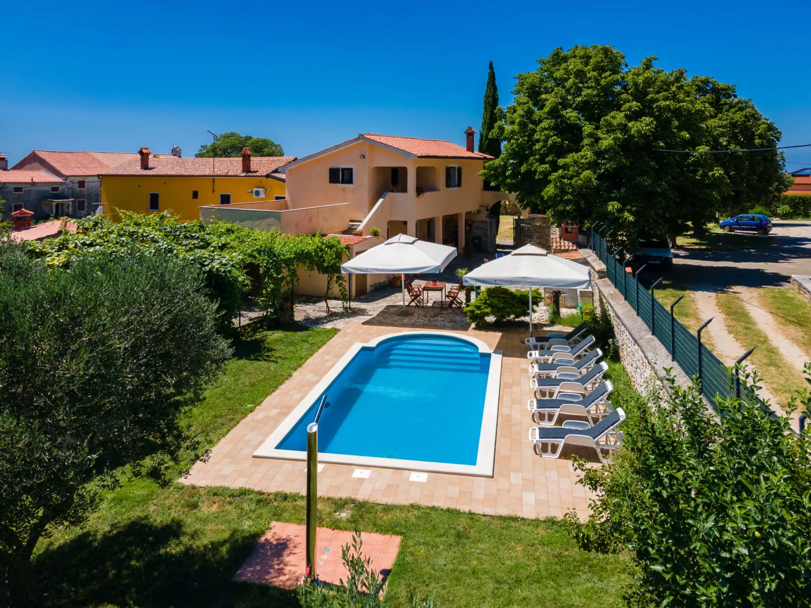 Villa San Giacomo-Outside