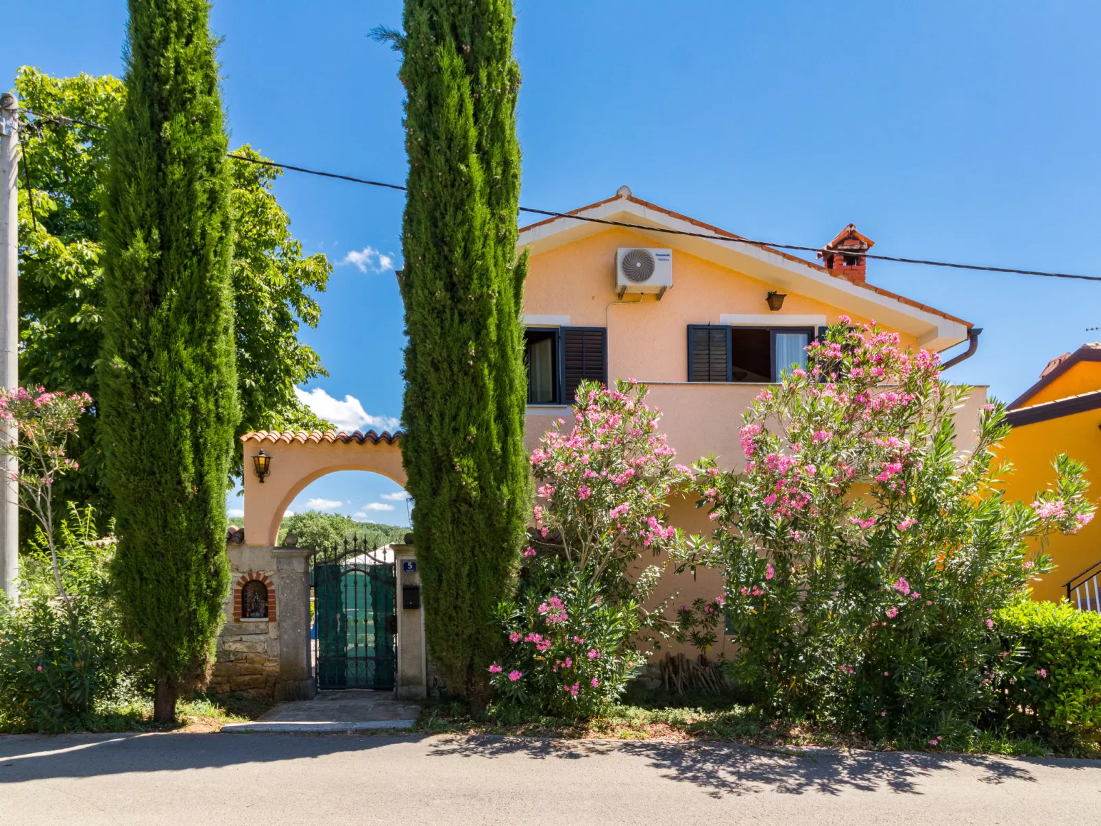 Villa San Giacomo-Outside