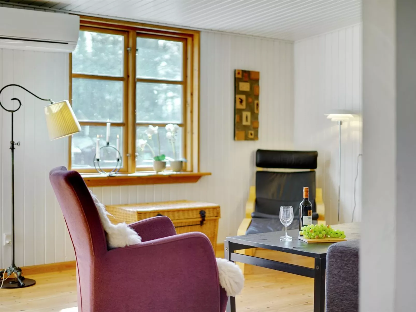 "Ilena" - 16.3km from the sea-Inside