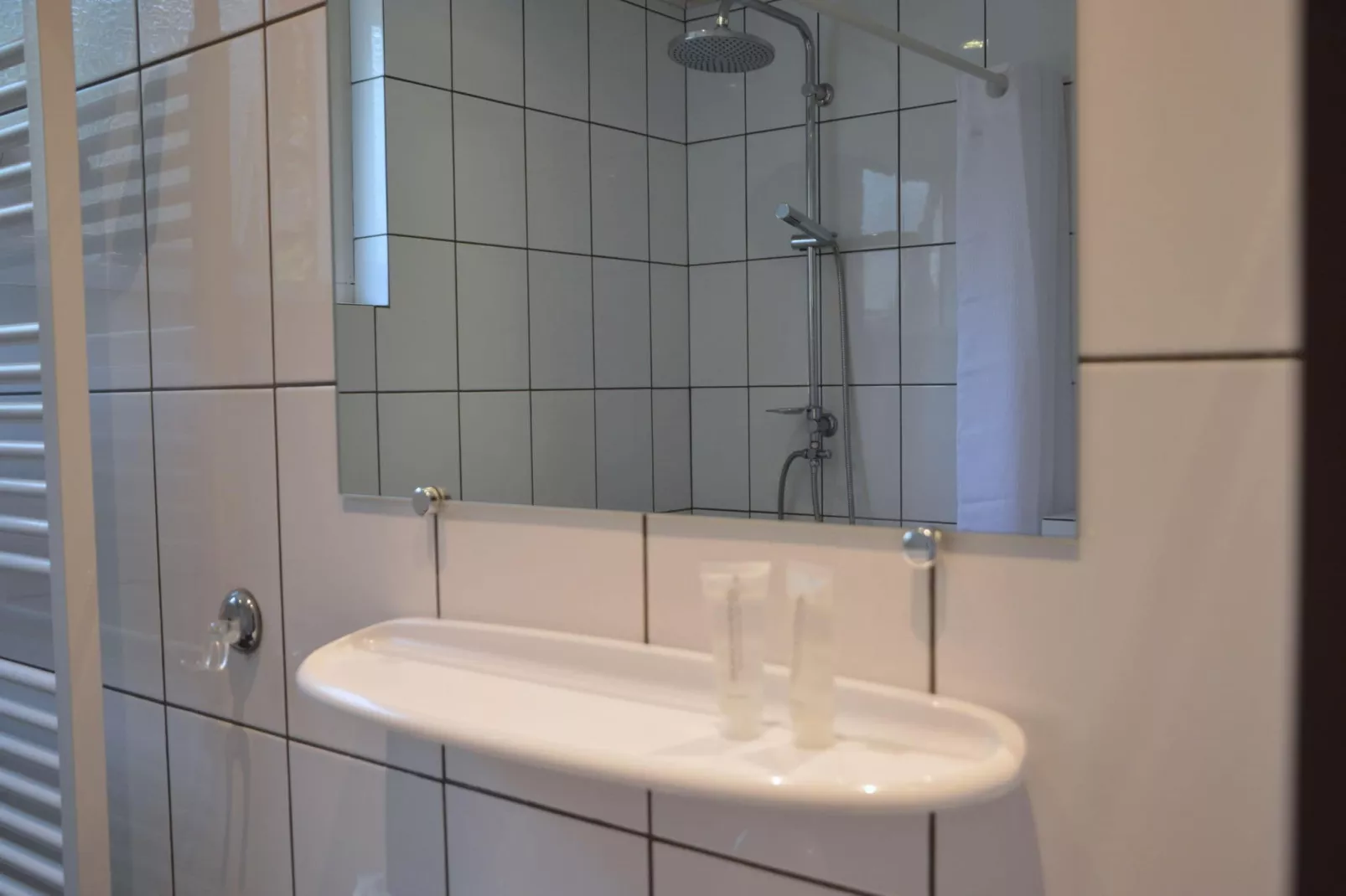 Bungalow 87-Bathroom