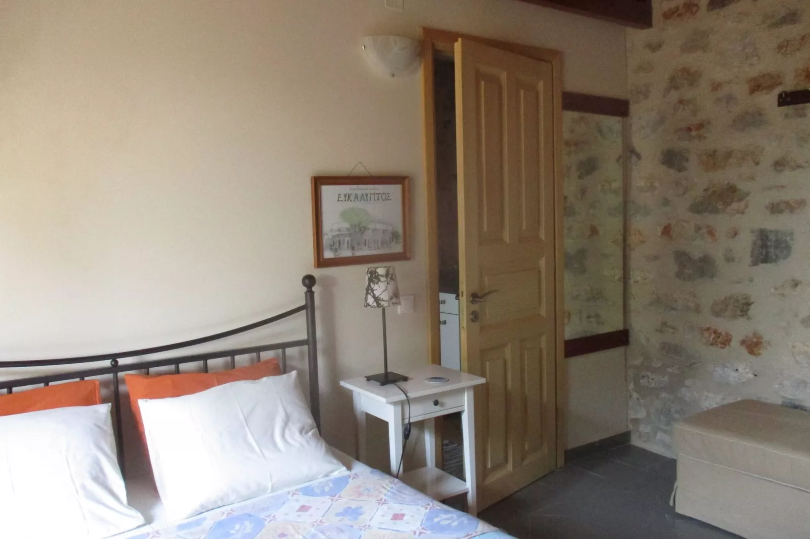 Arcadian Stone House-Chambre