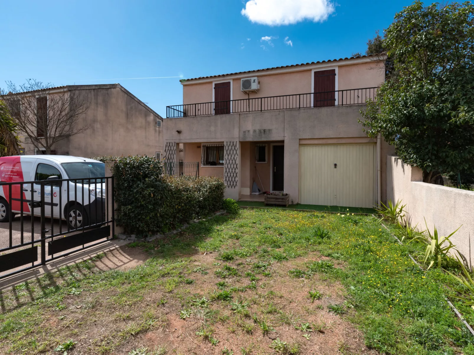 Villa Vaccaja-Outside