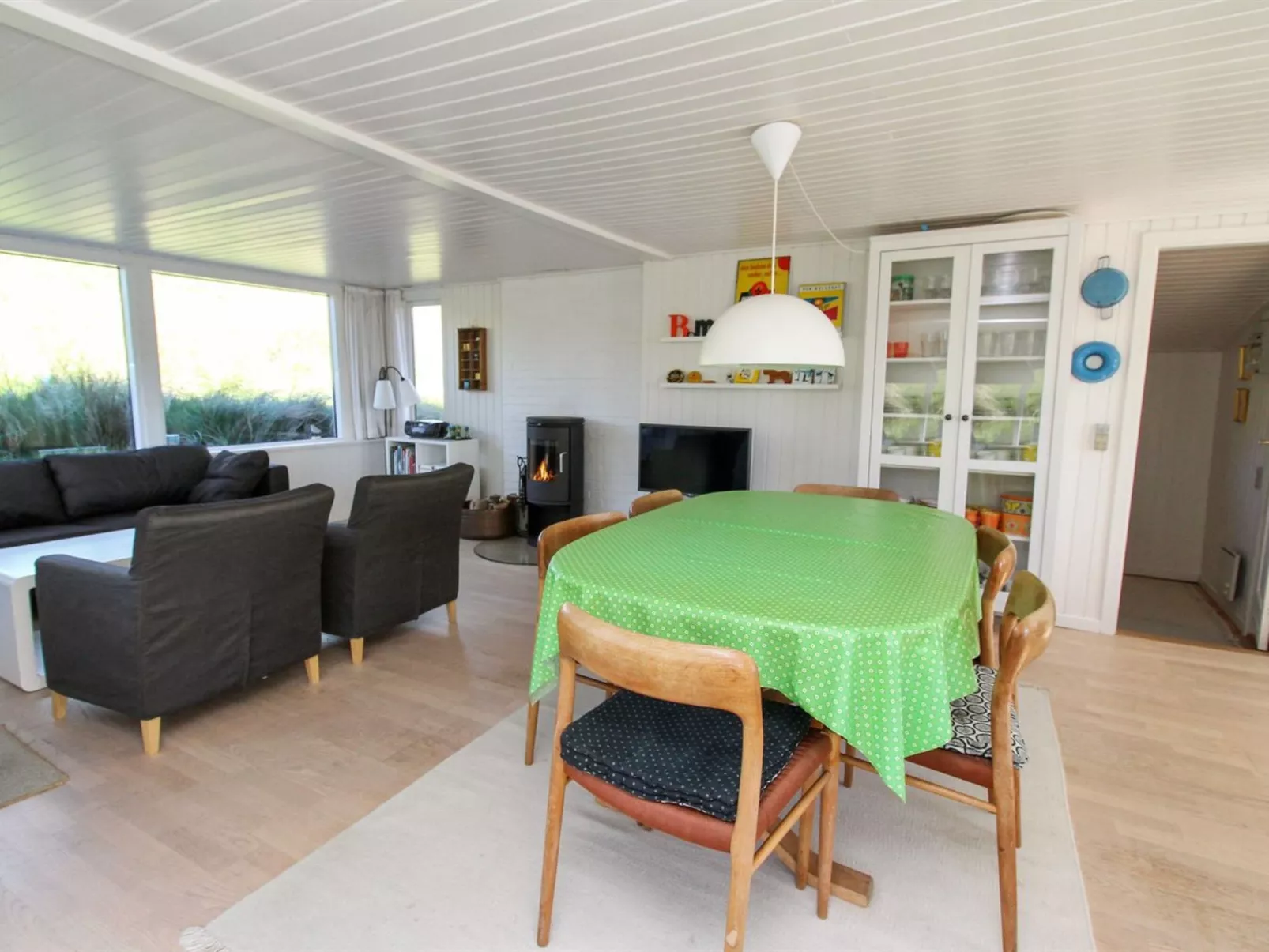 "Fromer" - 50m from the sea-Inside
