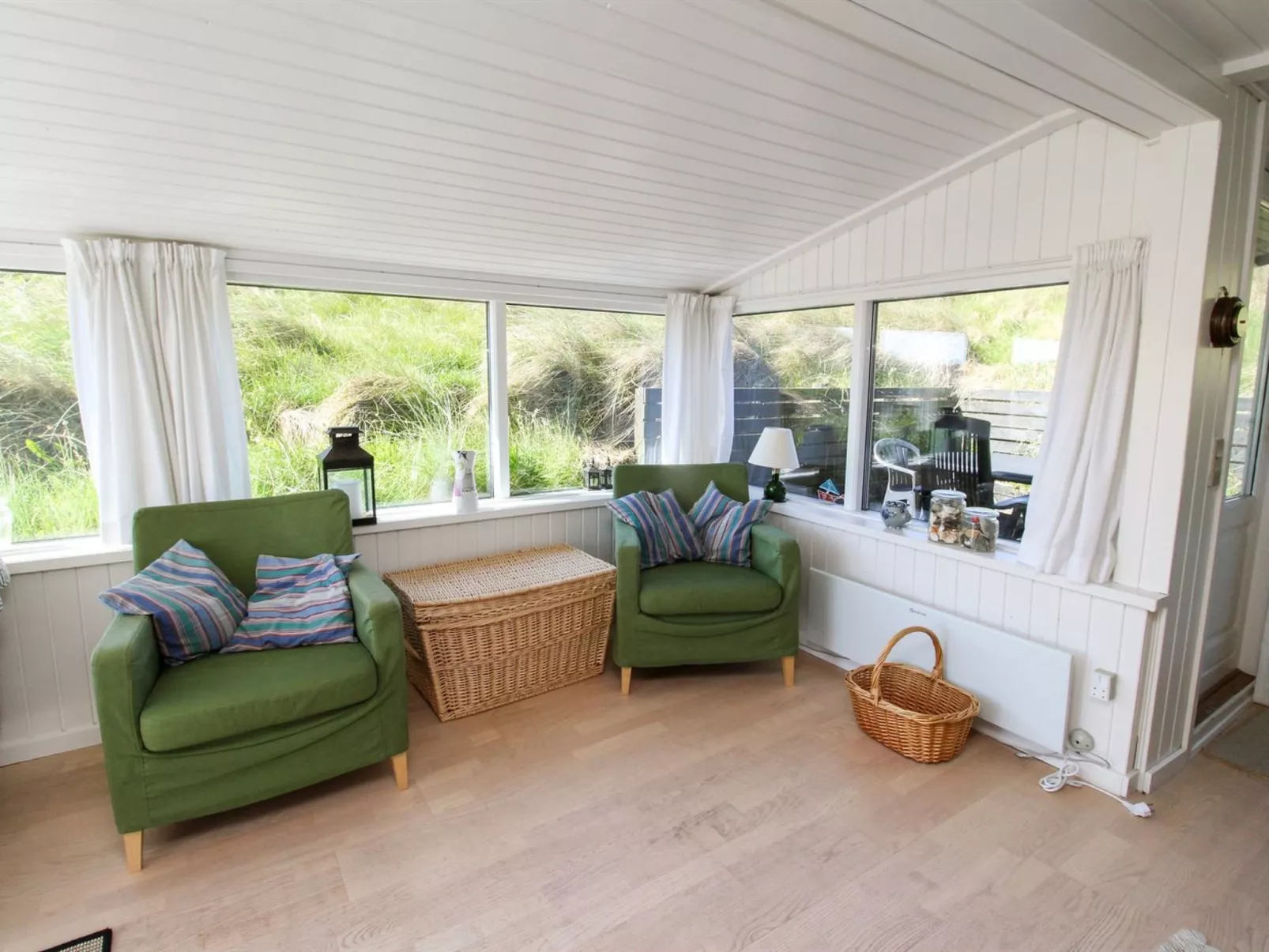 "Fromer" - 50m from the sea-Inside