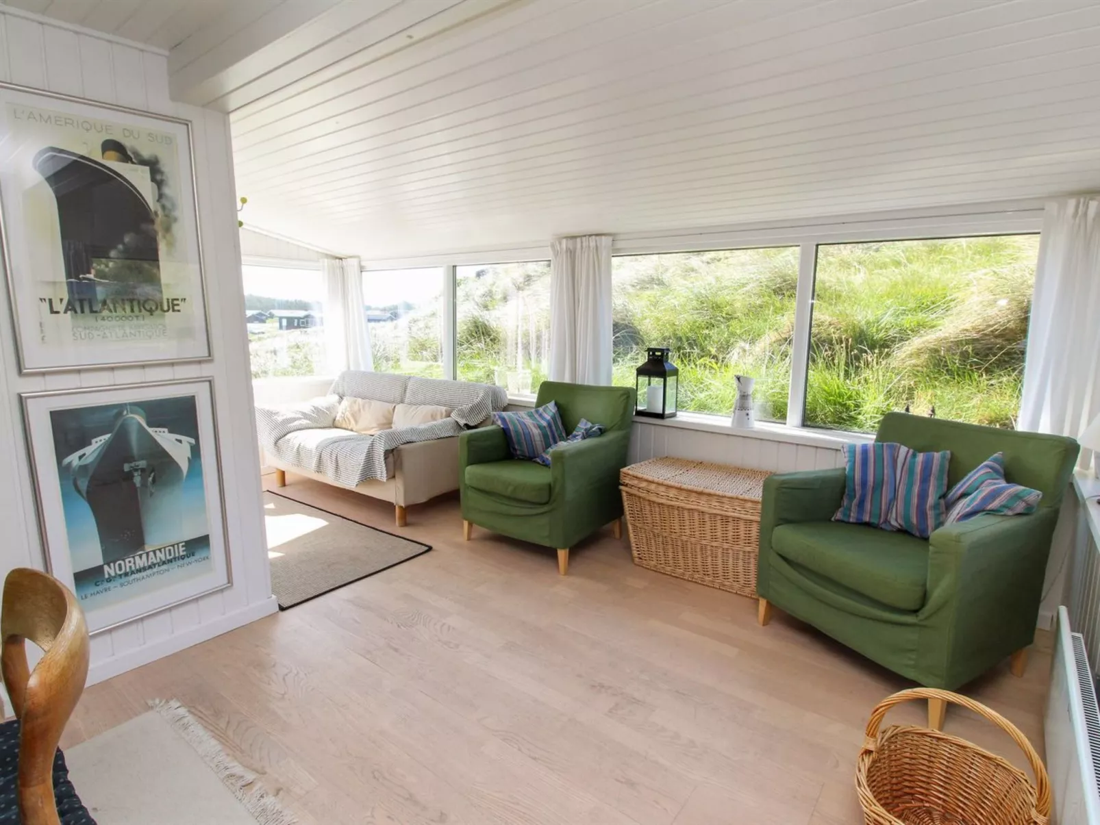 "Fromer" - 50m from the sea-Inside