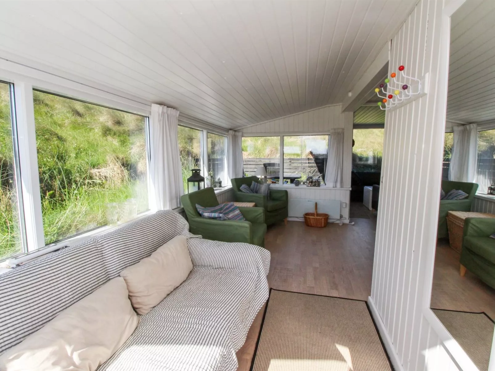 "Fromer" - 50m from the sea-Inside