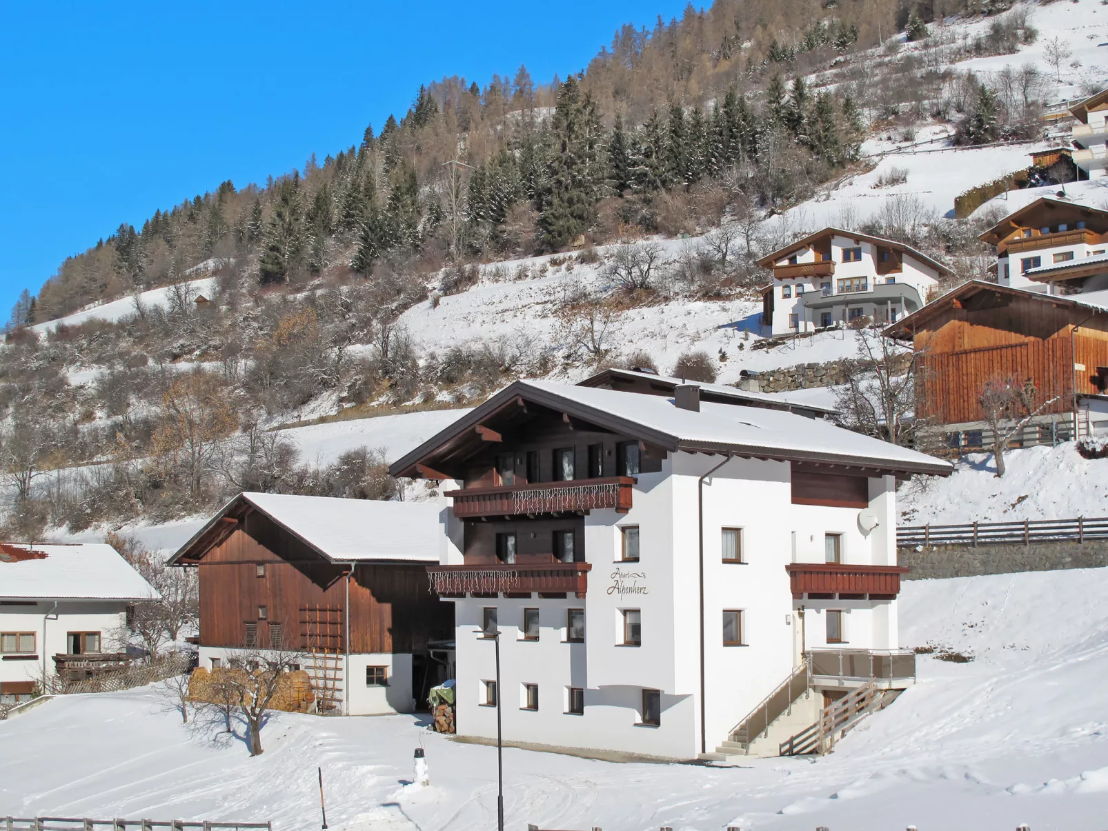 Alpenherz-Outside