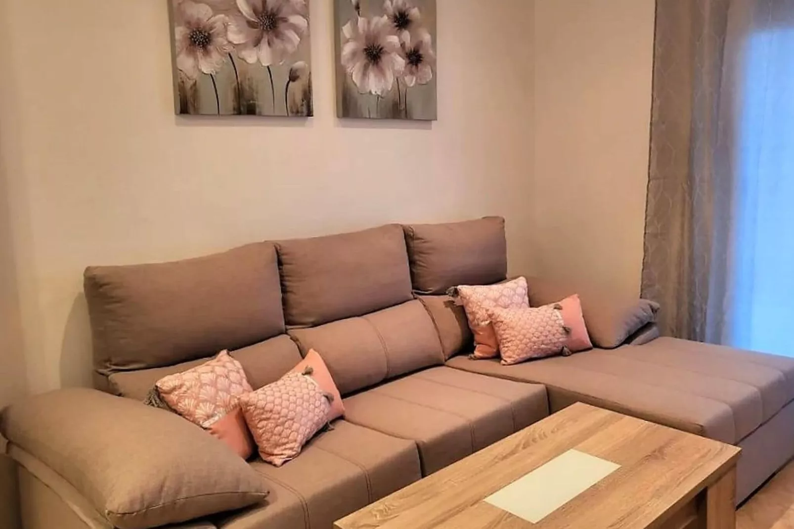 Al Andalus Paradise-Living room