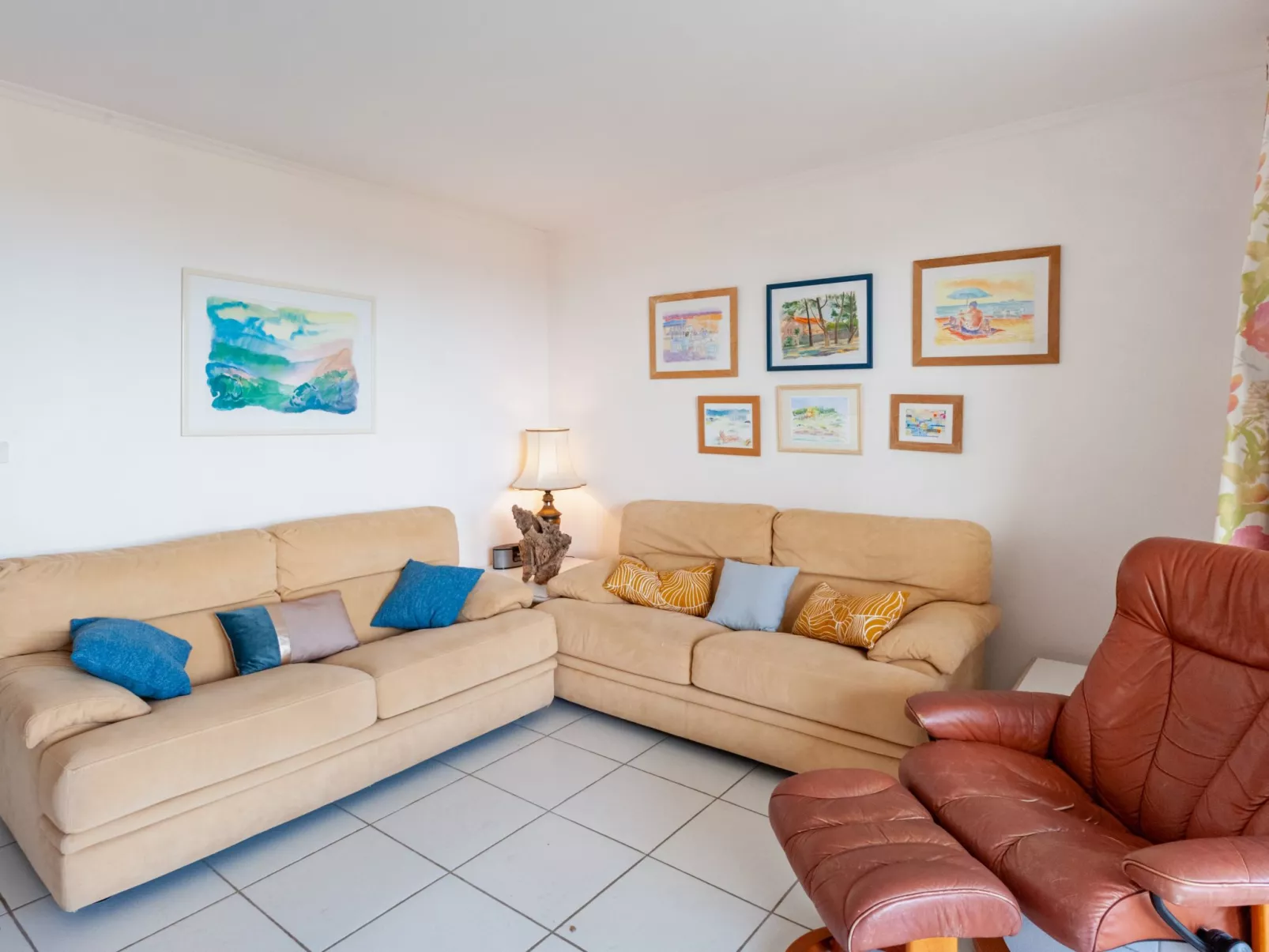 Les Bastides (O5 018)-Dedans