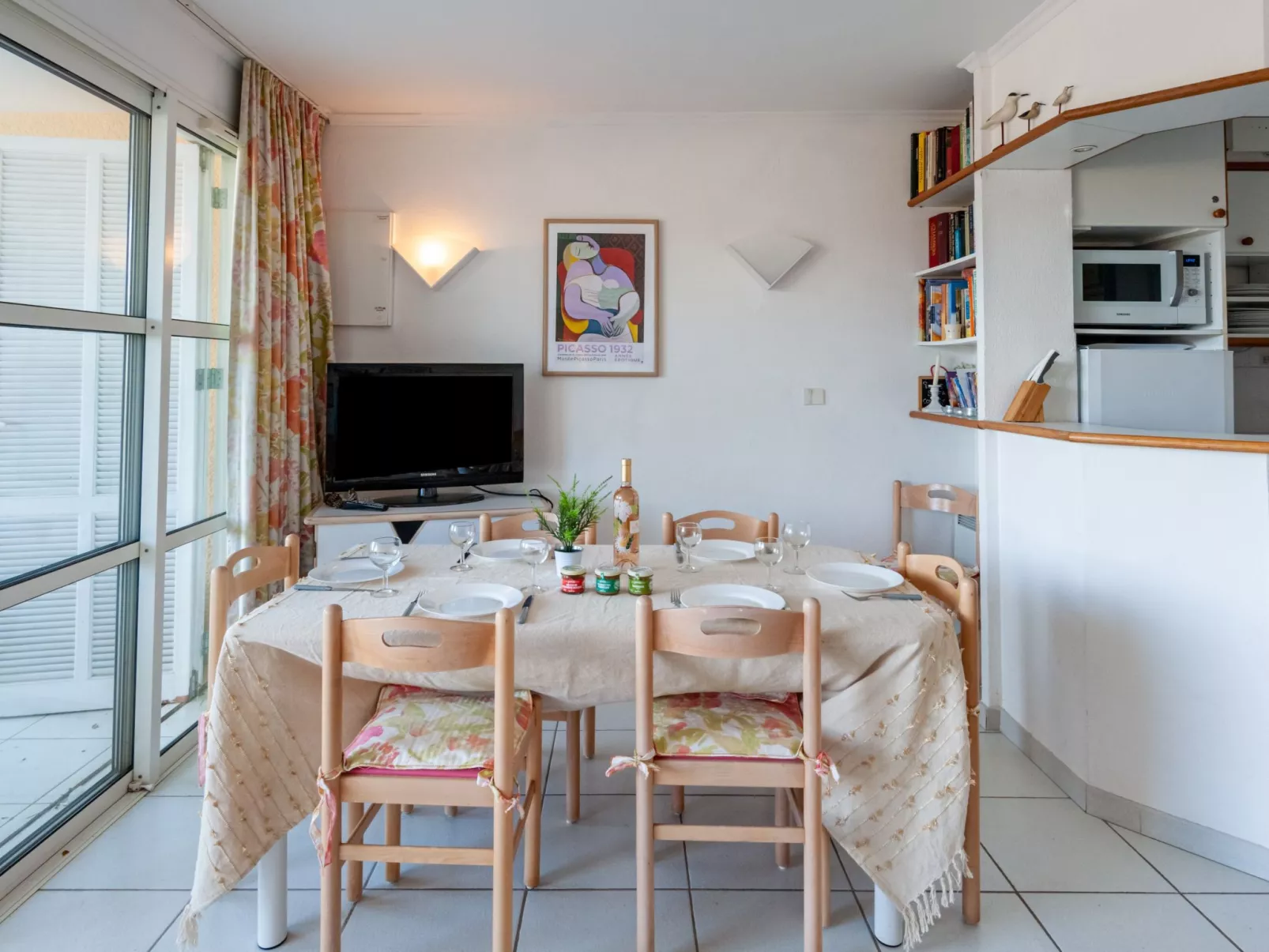 Les Bastides (O5 018)-Dedans