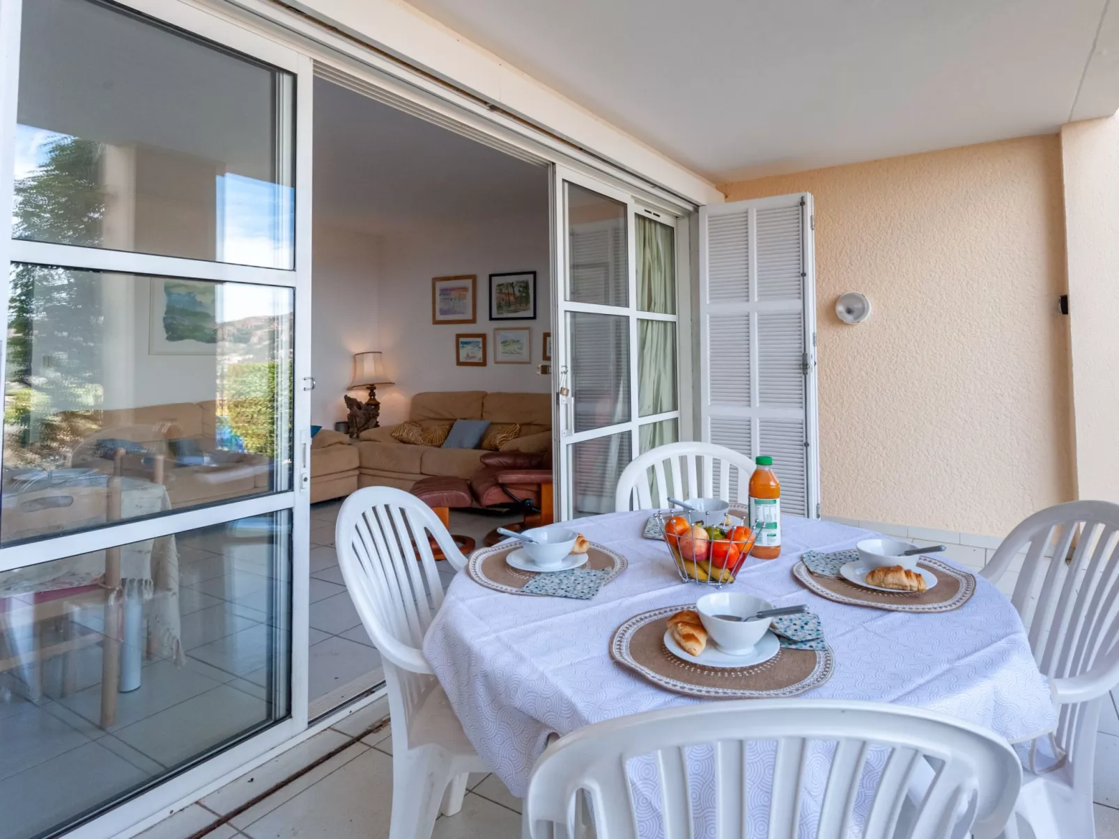 Les Bastides (O5 018)-Dehors