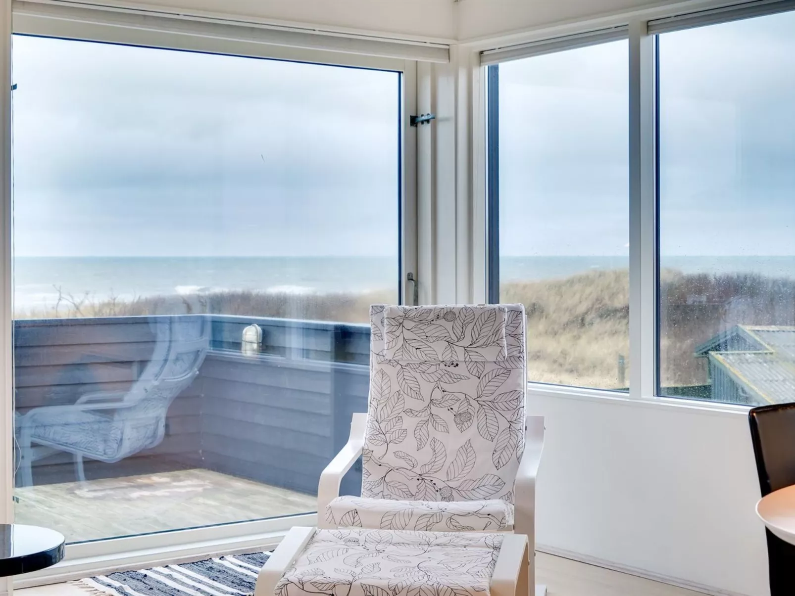 "Skade" - 75m from the sea-Inside