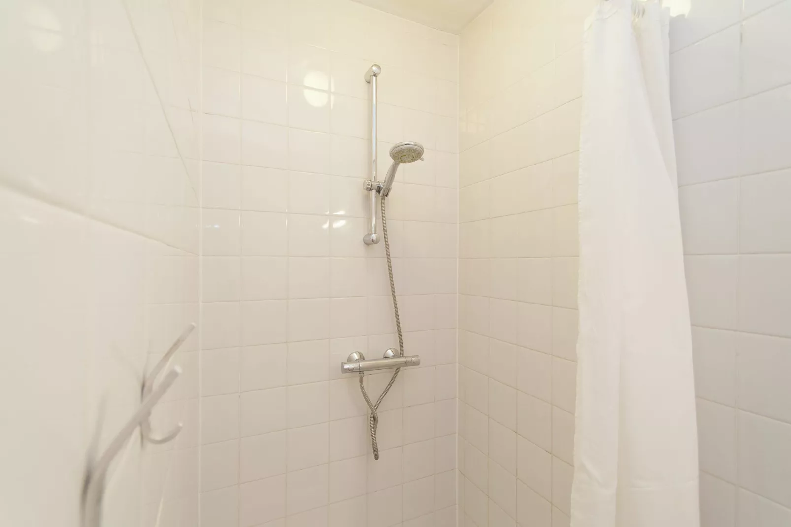 Huize Glory Parel-Bathroom