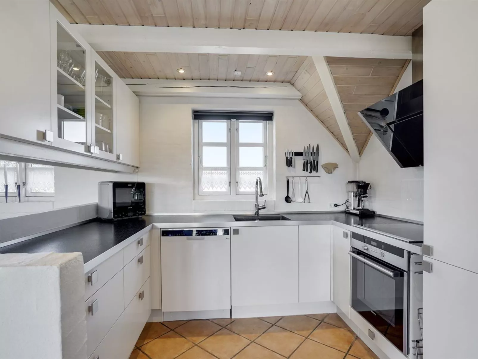 "Lavina" - 950m from the sea-Drinnen