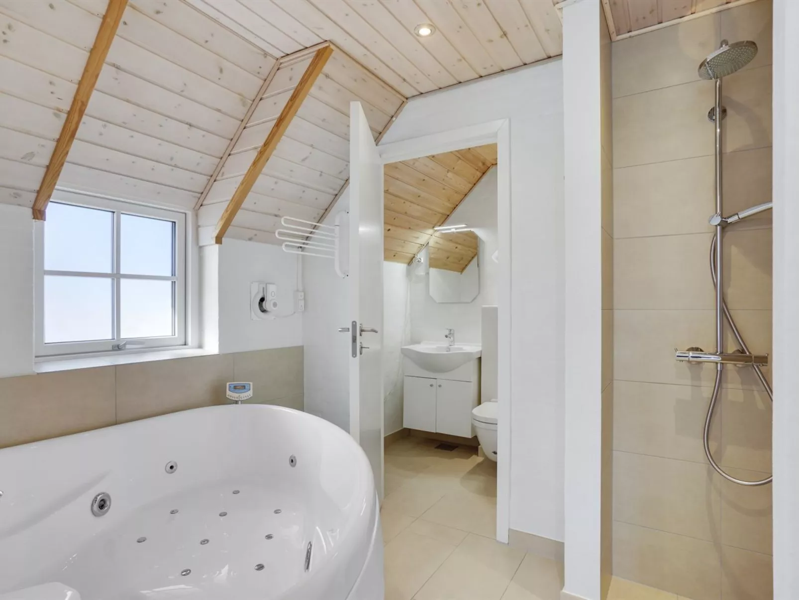 "Lavina" - 950m from the sea-Drinnen