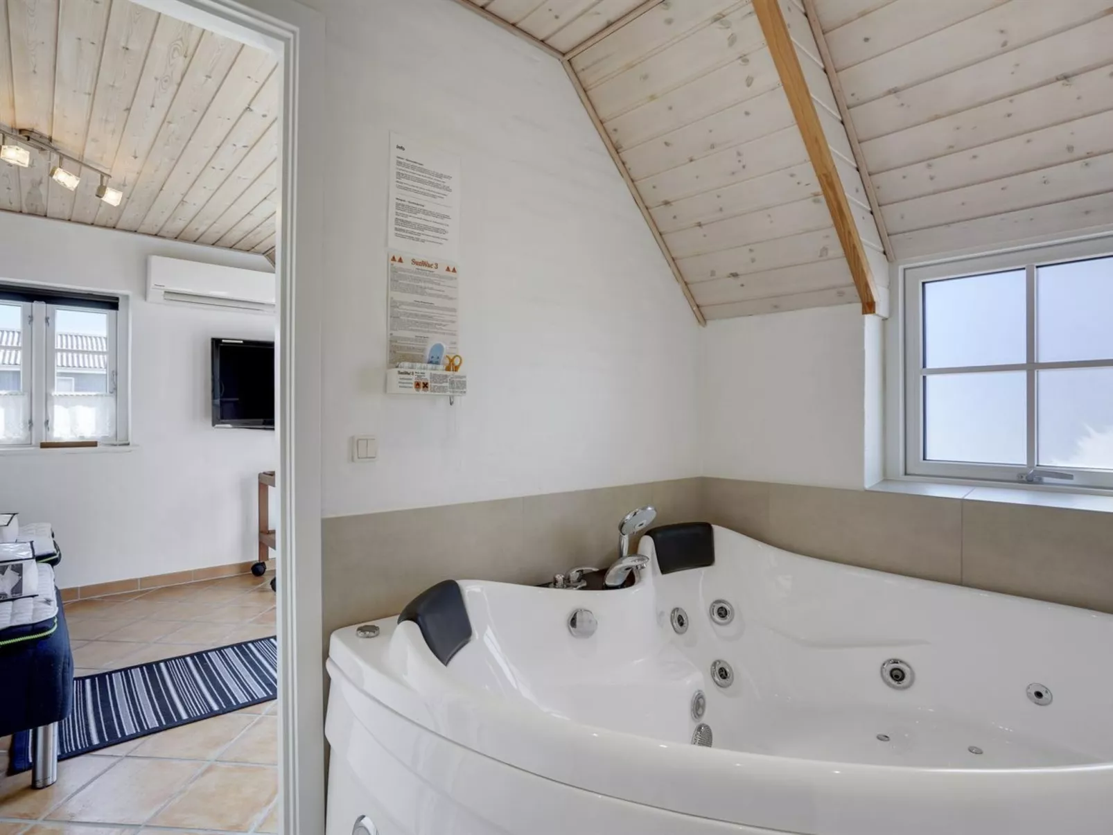 "Lavina" - 950m from the sea-Drinnen