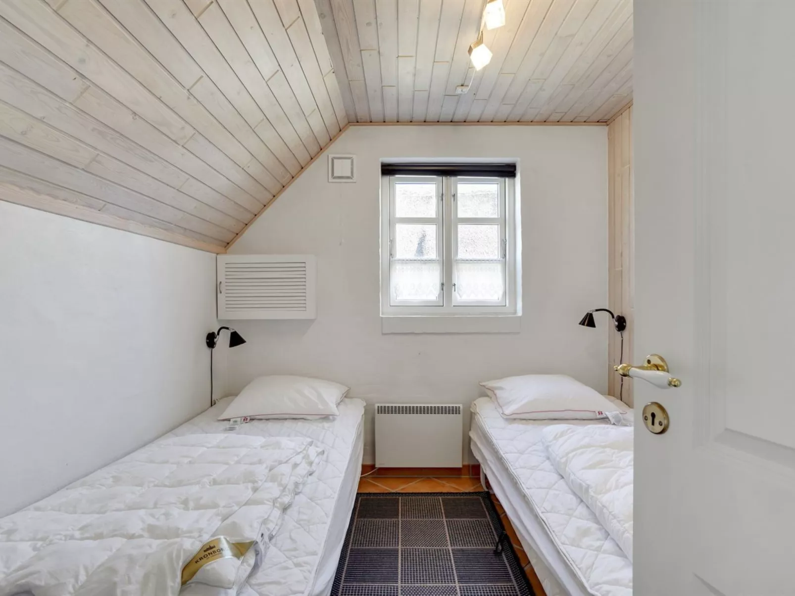 "Lavina" - 950m from the sea-Drinnen