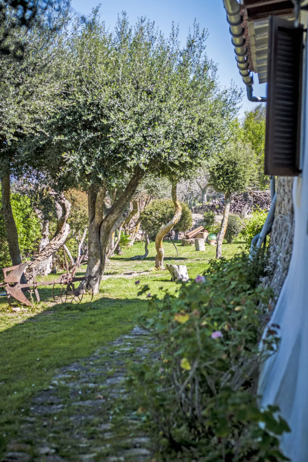 Sant Joan-Outside
