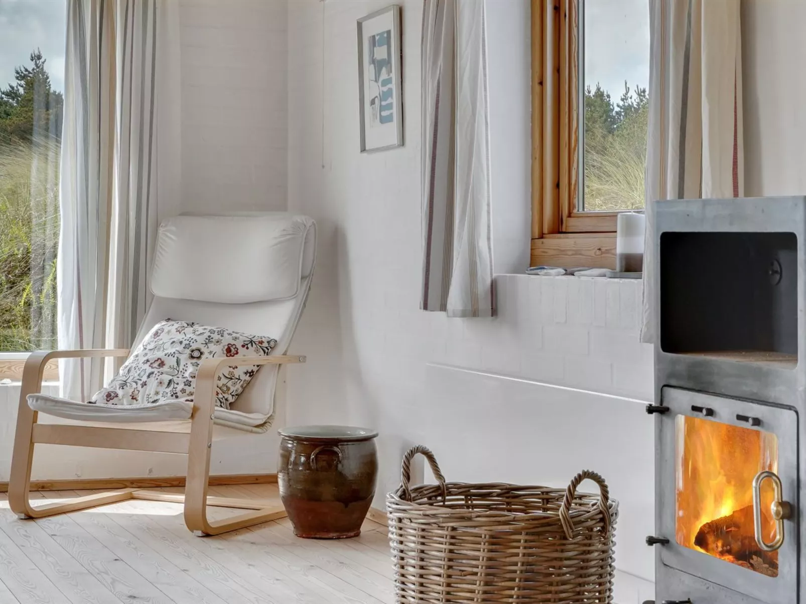 "Suki" - 650m from the sea-Inside