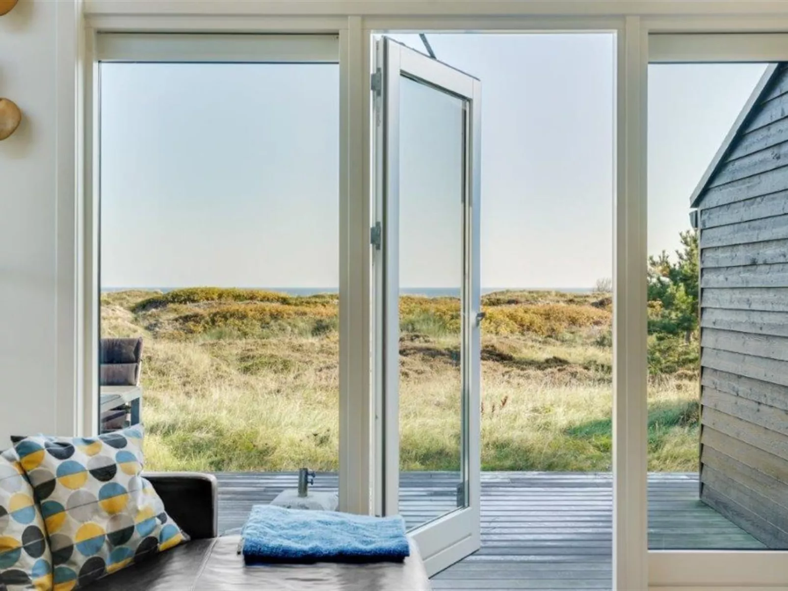 "Helin" - 100m from the sea-Inside
