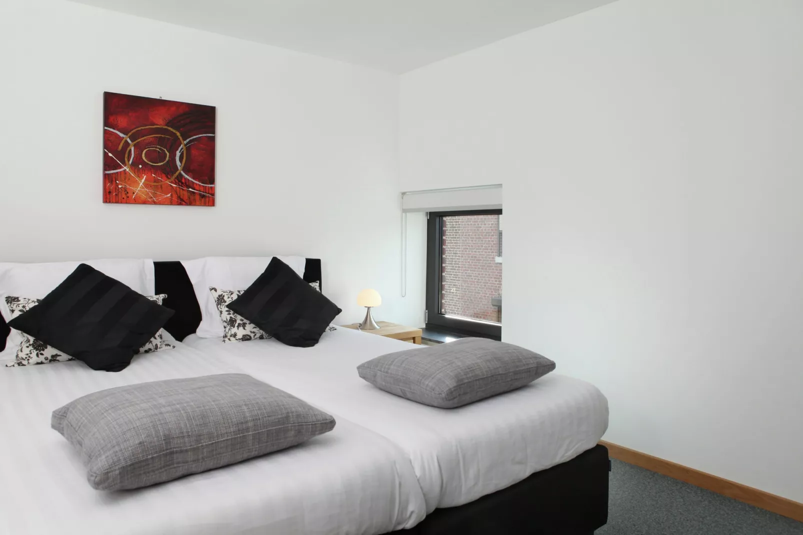 I gen Roemel-Bedroom