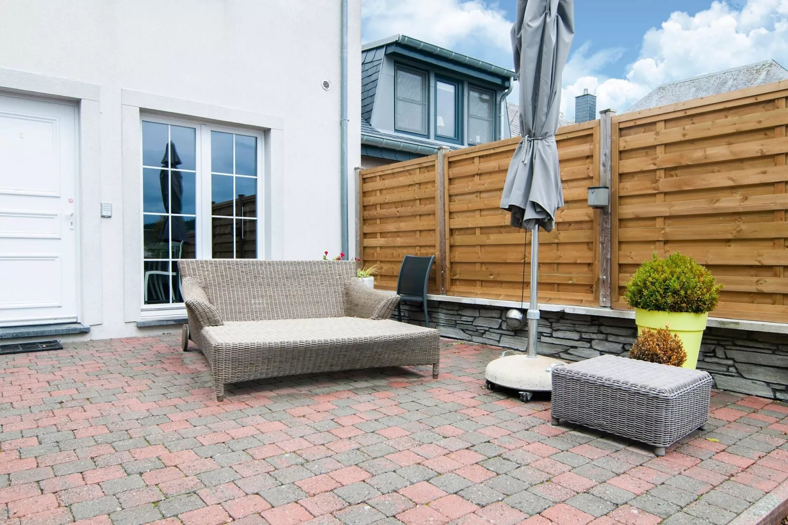 Oasis-Terrace balcony