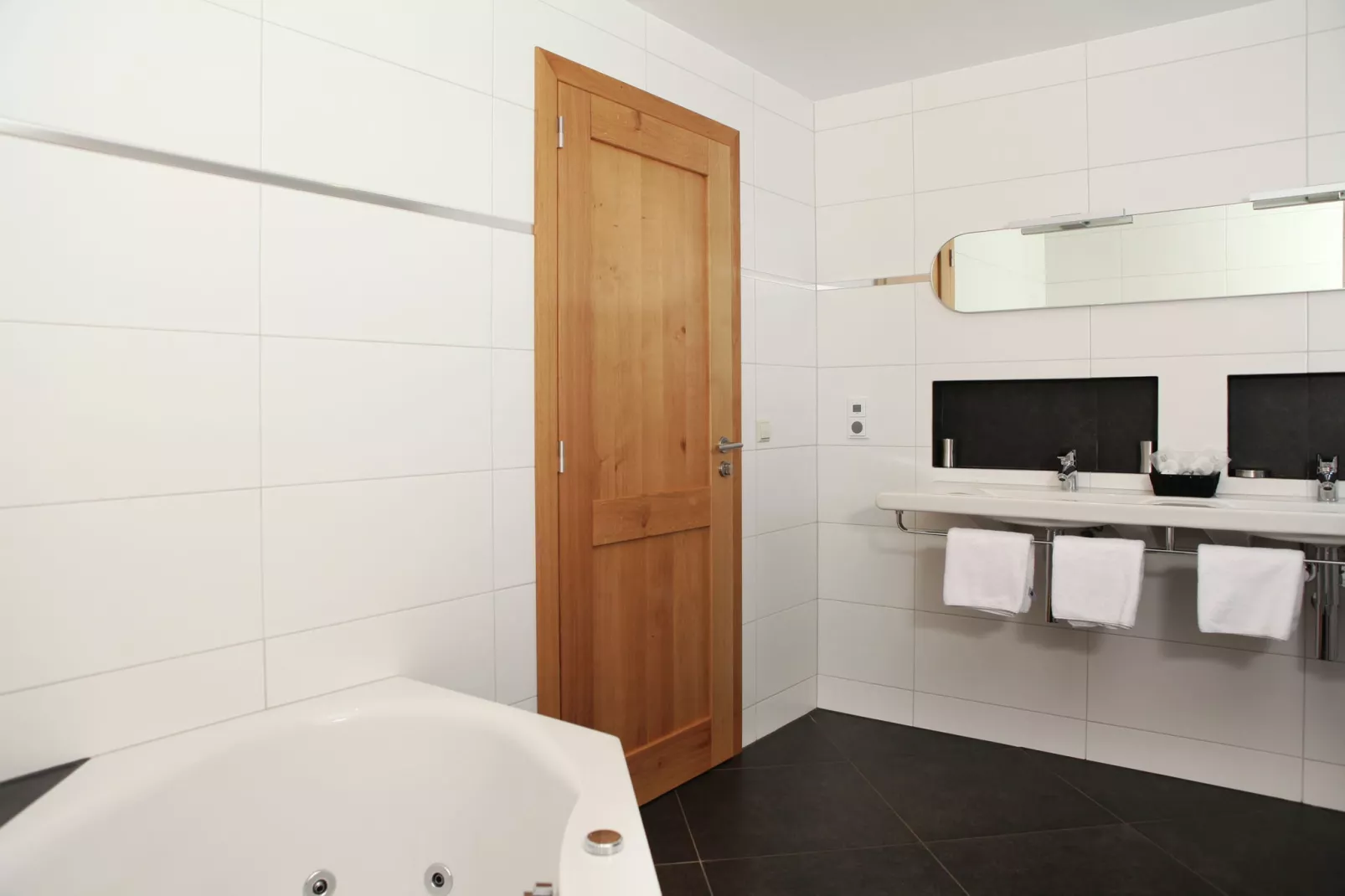 I gen Roemel-Bathroom