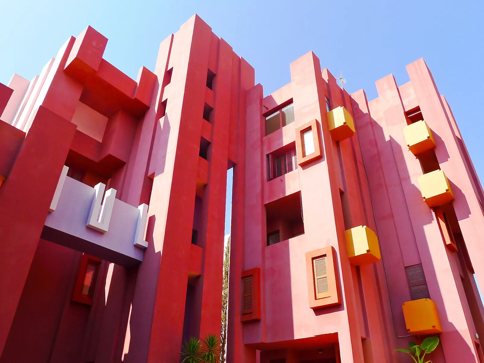Muralla Roja-Draußen