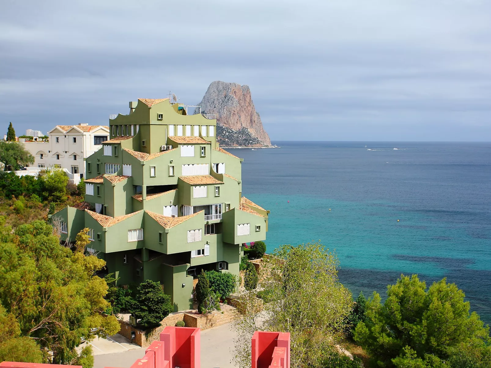 Muralla Roja-Dehors