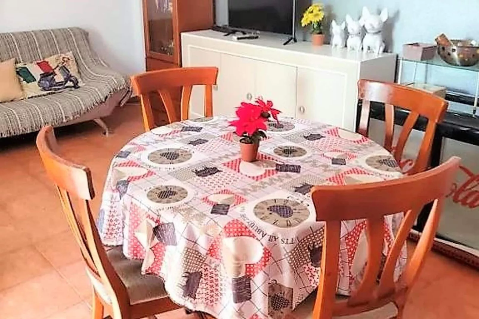 Natura Casa con patio privado 6 pax-Dining room