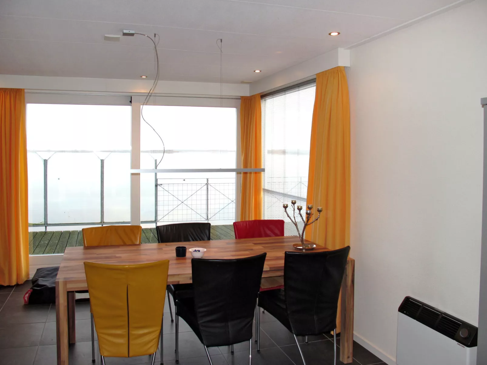 Jachthaven Oostmahorn-Inside